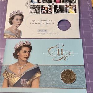 Queen Elizabeth II Diamond Jubilee Stamp and 5 Pounds Coin Set #06655